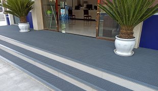 Modular Interlocking Entrance Tile