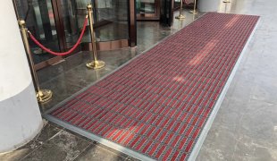 SG02 interlocking modular entrance matting System