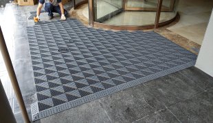 DB-Single Brush non-slip entryway interlocking mats